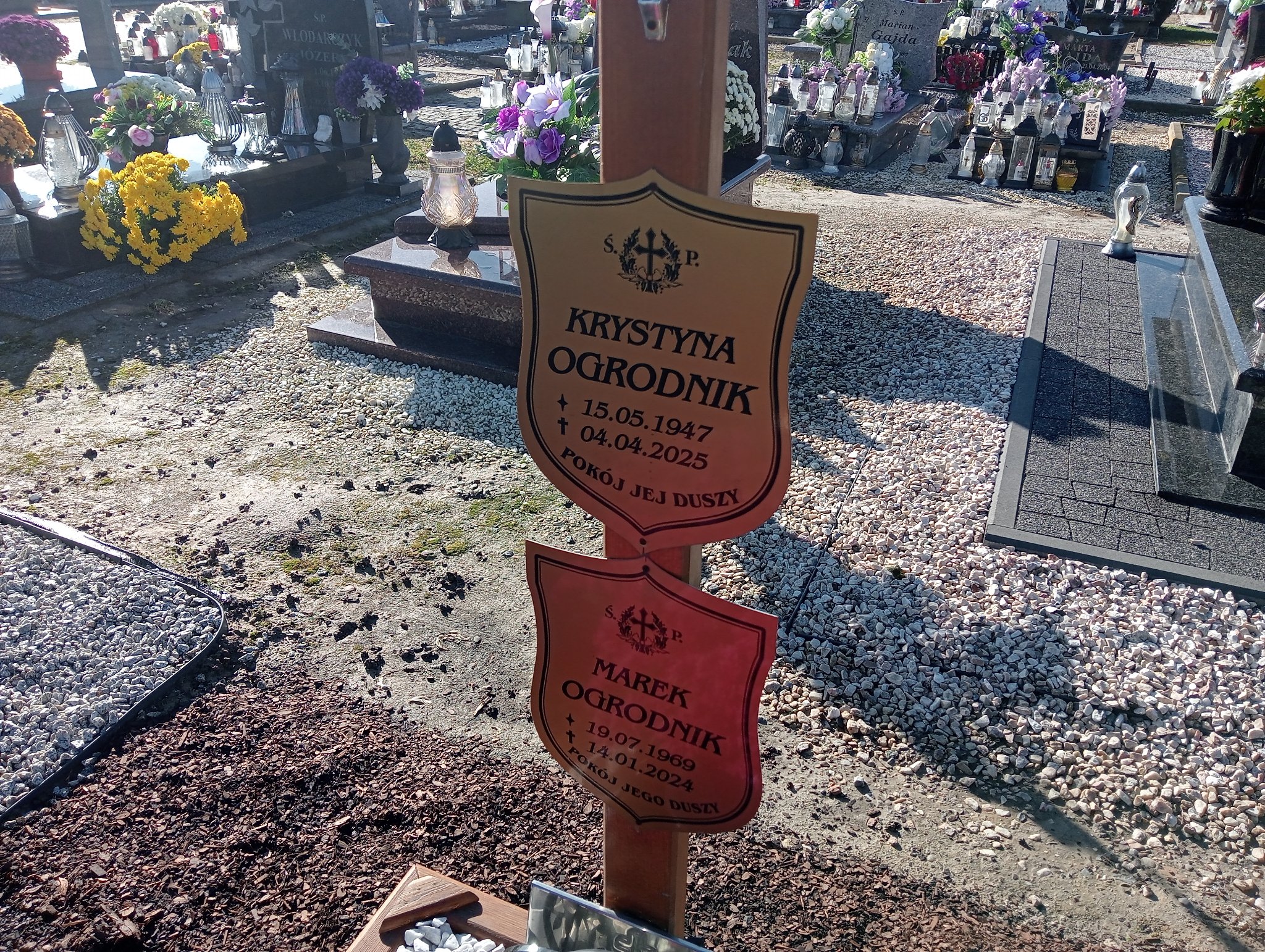 Krystyna Ogrodnik 1947 Długołęka Gmina - Grobonet - Wyszukiwarka osób pochowanych